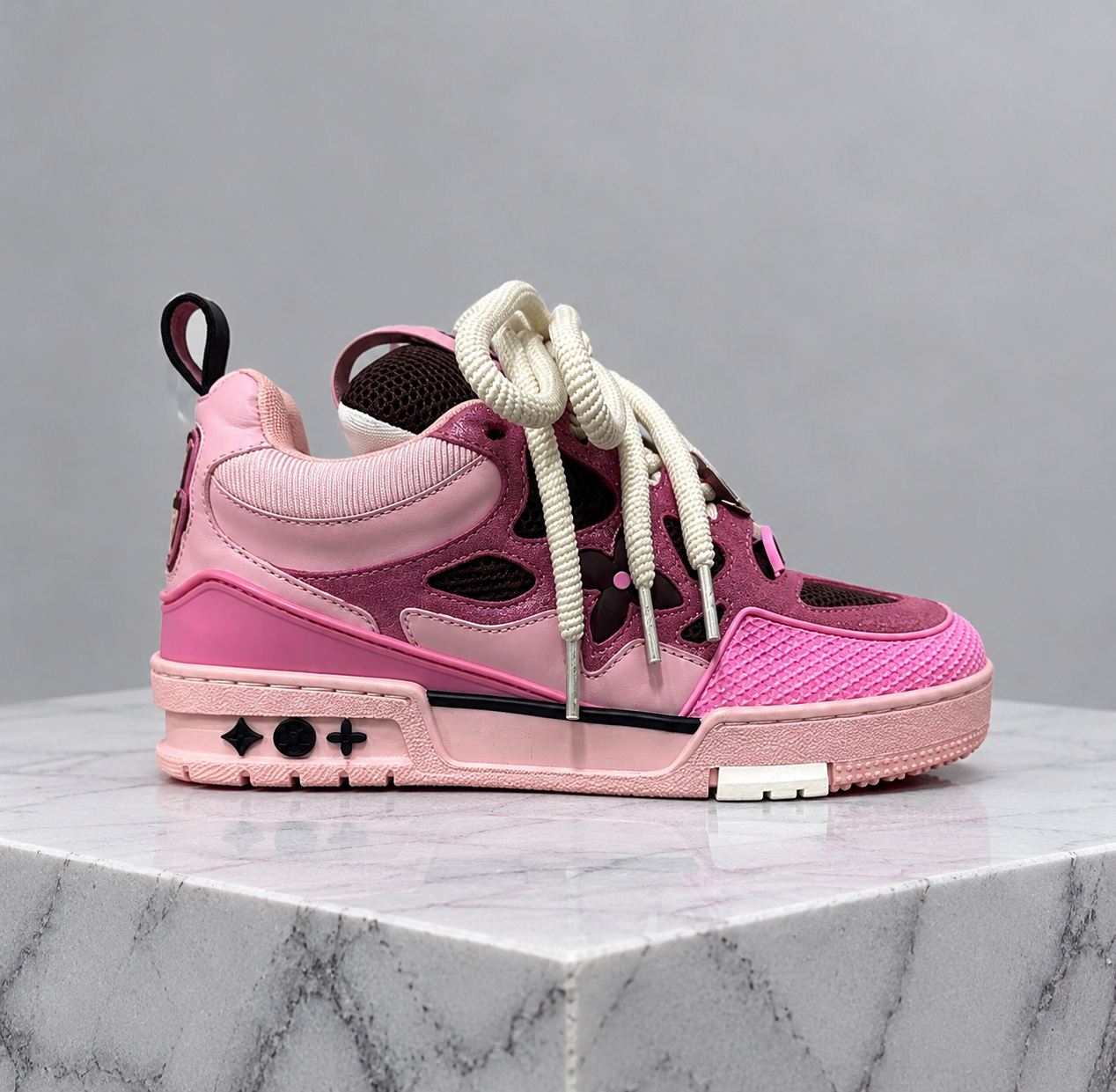Louis Vuitton Louis Vuitton LV Skate — Pink